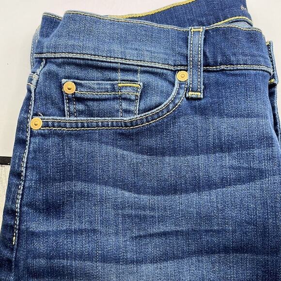 7 For All Mankind 3” Inseam Cuffed Shorts Size 29 - Picture 13 of 16